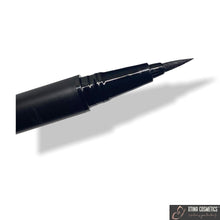 Load image into Gallery viewer, Magnetic Glue + Liner Xtina Cosmetics
