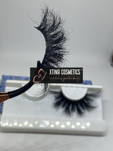 Load image into Gallery viewer, Tóxica Lash Xtina Cosmetics
